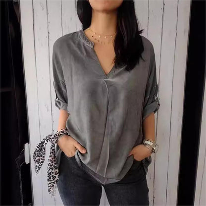 🔥BUY 2 GET 10% OFF💝Casual Breathable Solid Color V-Neck Top